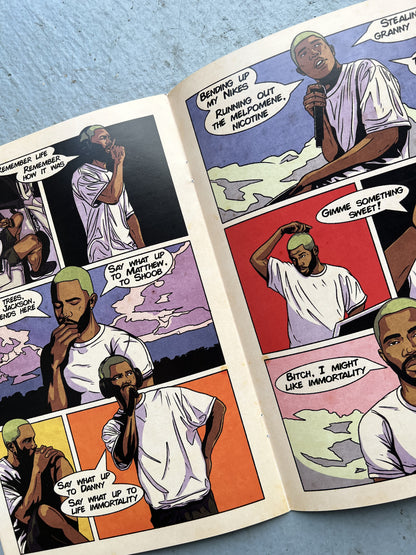Pink + White - Comic